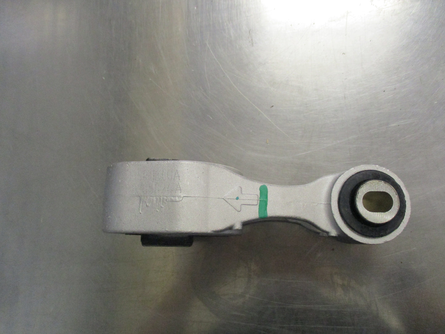 Nissan Juke/Sentra Genuine Torque Rod Assy New Part