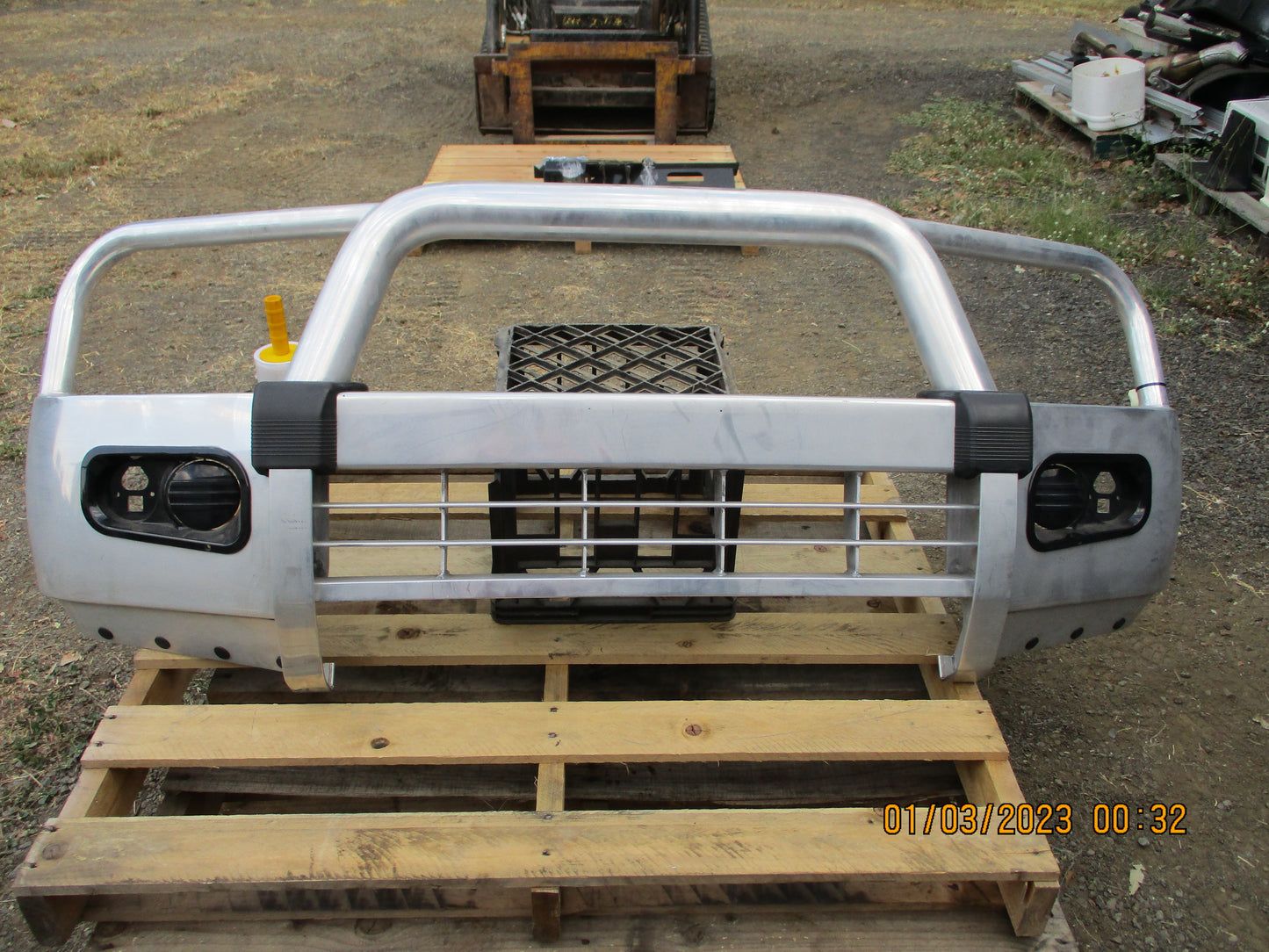 Mitsubishi MQ Triton Genuine Chrome Polished Front Bull Bar New Part