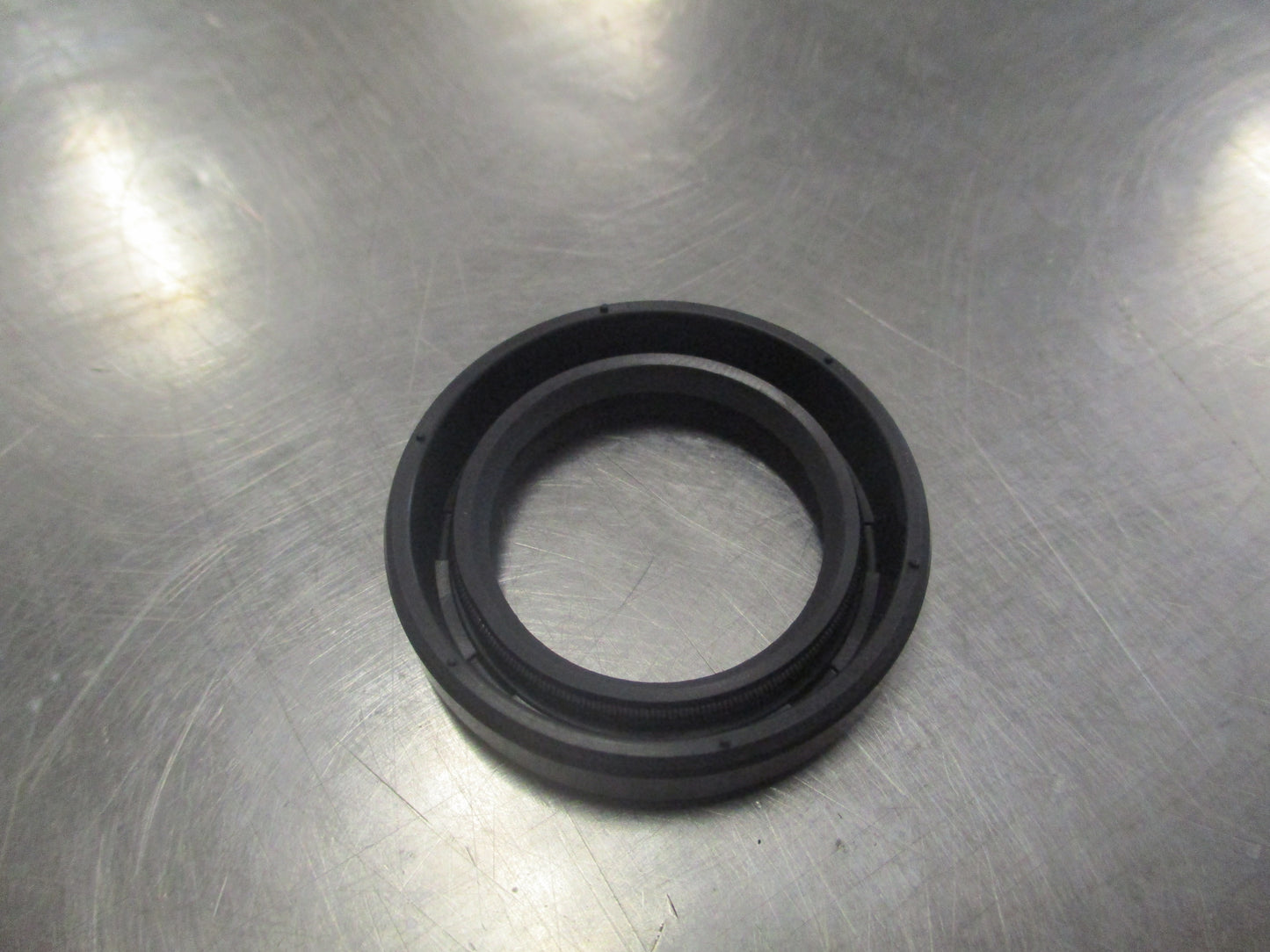 Toyota Celica/Corolla/Echo Genuine Oil Seal New Part