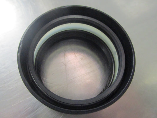 Toyota RAV4/Kluger Genuine Right Hand Front Drive Shaft Oil Seal New Part