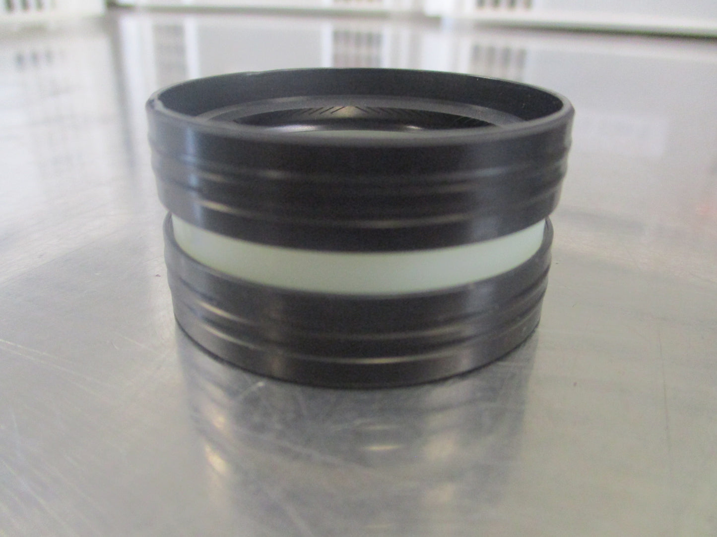 Toyota RAV4/Kluger Genuine Right Hand Front Drive Shaft Oil Seal New Part