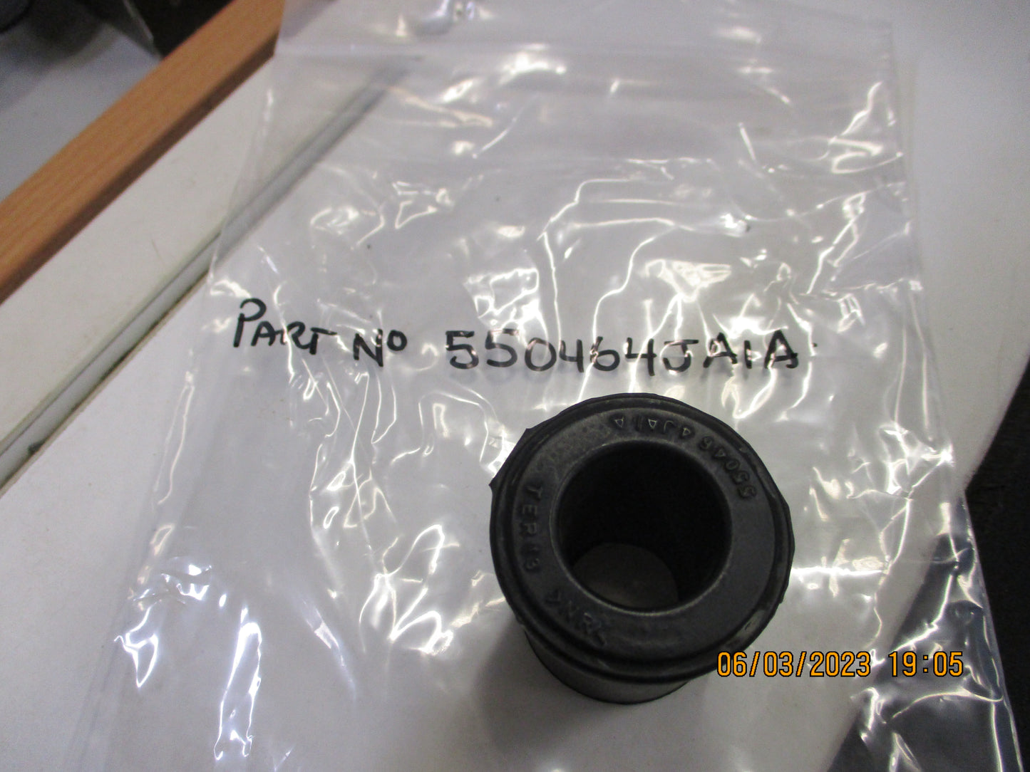 Nissan Navara D23 NP300 Genuine Rear Suspension Bush New Part