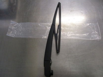 Nissan Pathfinder/X-Trail Genuine Rear Window Wiper Arm New Part