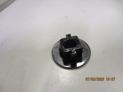Nissan Patrol GQ-Y60 GU Y61 Genuine Jack Nut Cover Clip New Part