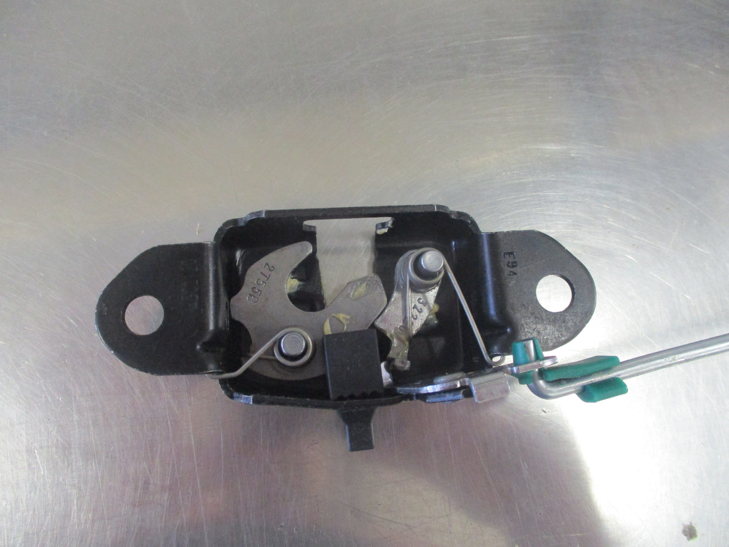 Nissan Navara D40 Genuine Tailgate Latch Left Hand New Part
