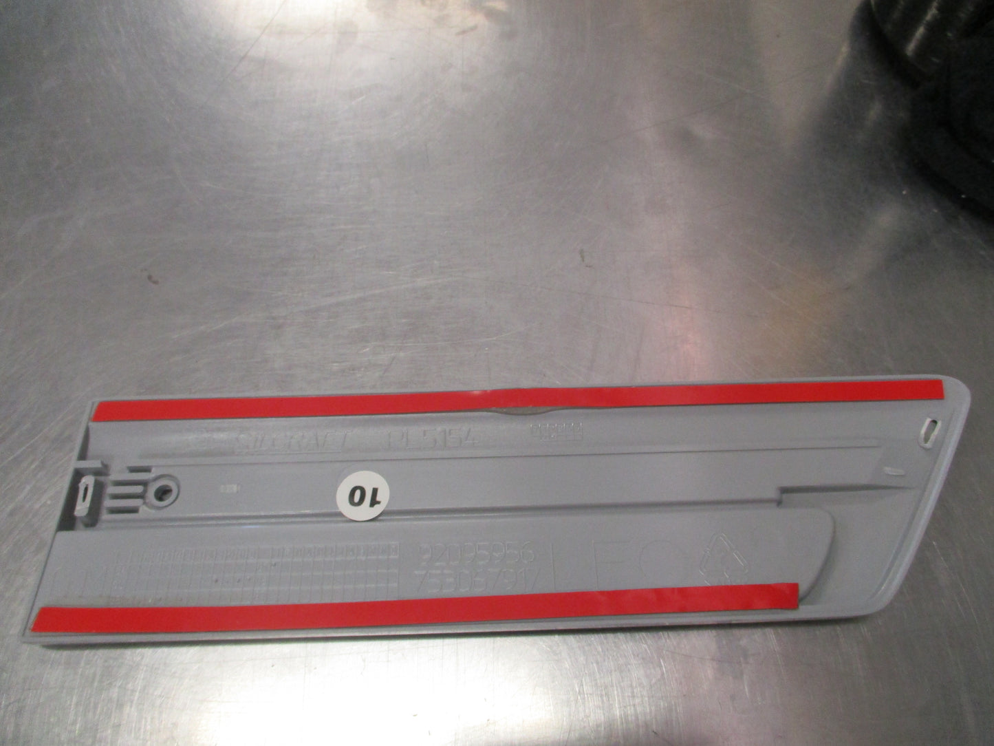 Holden WL/WK Statesman Genuine Left Hand Front Guard Mould New Part
