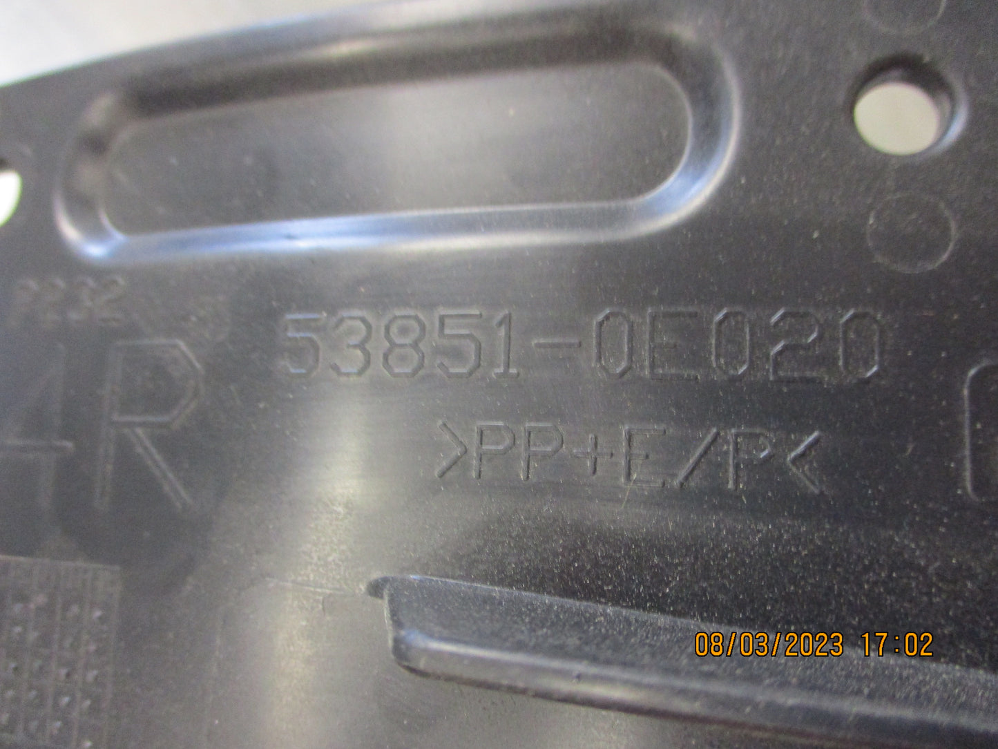 Toyota Kluger Genuine Right Hand Front Wheel Liner Extension New Part