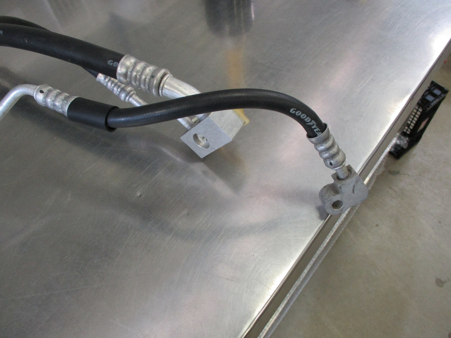 Holden Astra Genuine Evaporating Cooling Fluid Tube New Part