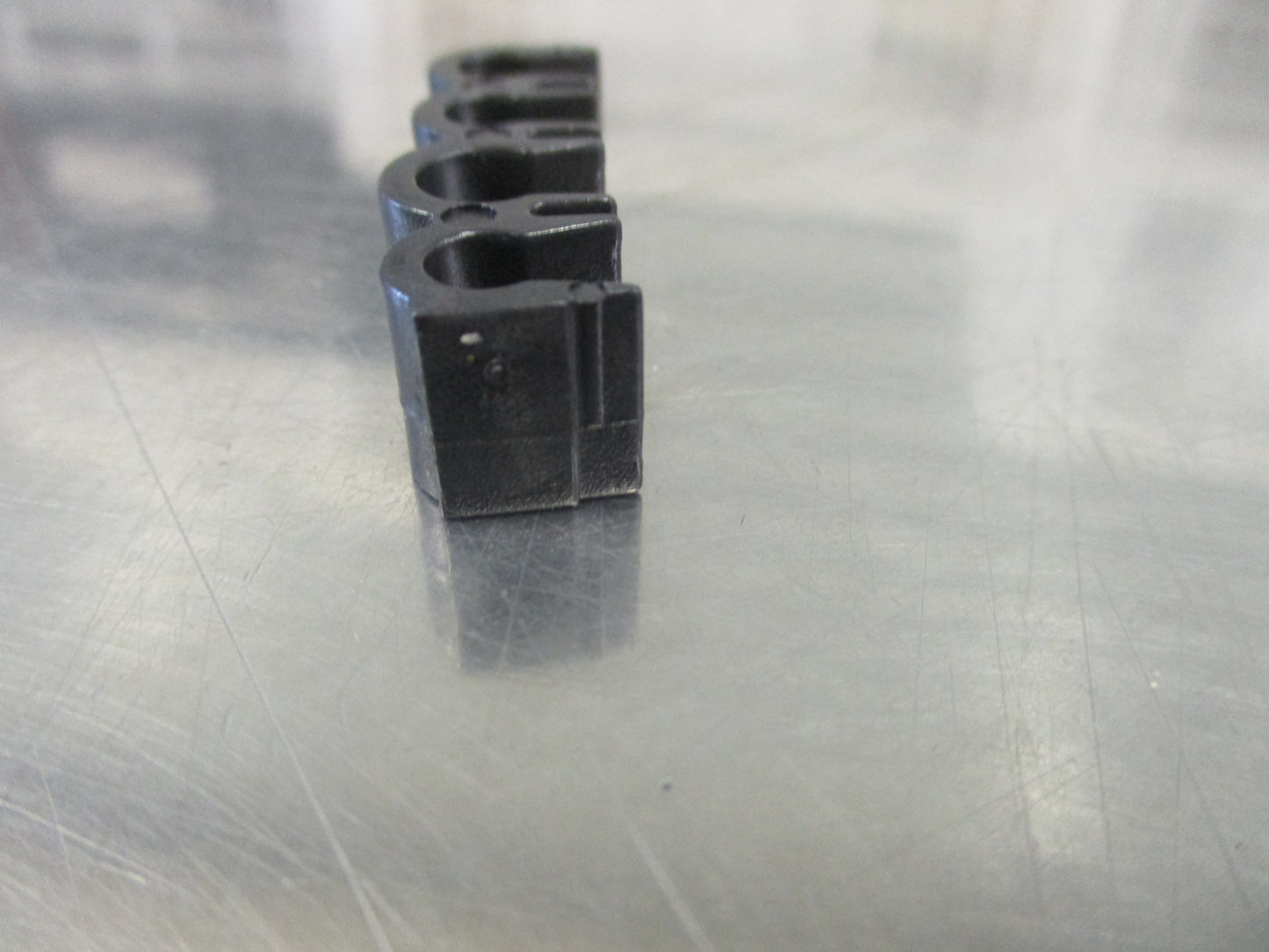 Holden Commodore Ute Genuine Brake Pipe Clip New Part