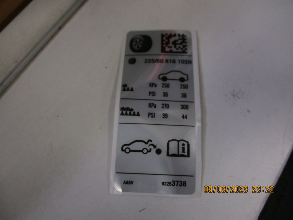Holden VE-VF Commodore Genuine Tyre Decal Placard 19Inch Rim New Part ...