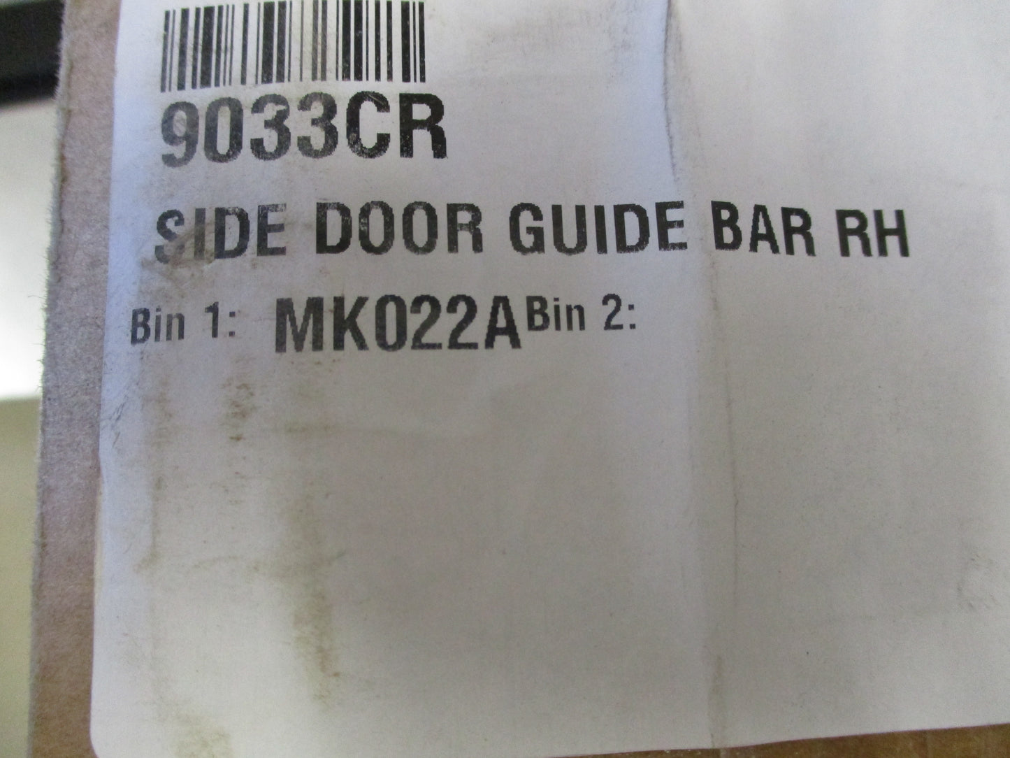 Peugeot Citroen Genuine Drivers Side Door Guide New Part