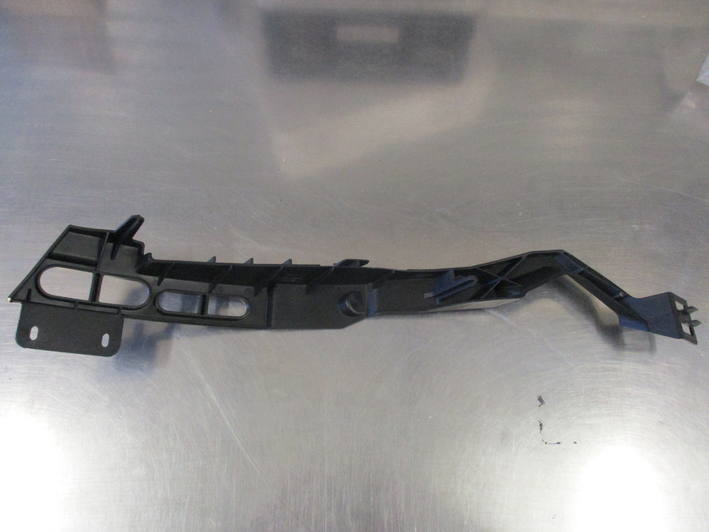 Holden Astra J Genuine Front Right Bumper Support Bracket