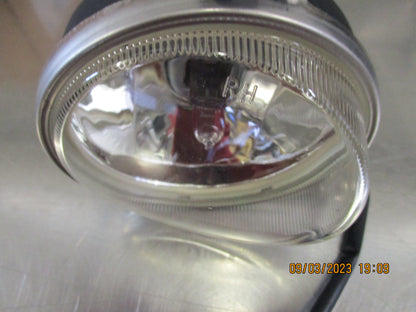 Holden VZ Monaro-Calais-Berlina-SVZ Genuine Right Hand Front Fog Light New Part