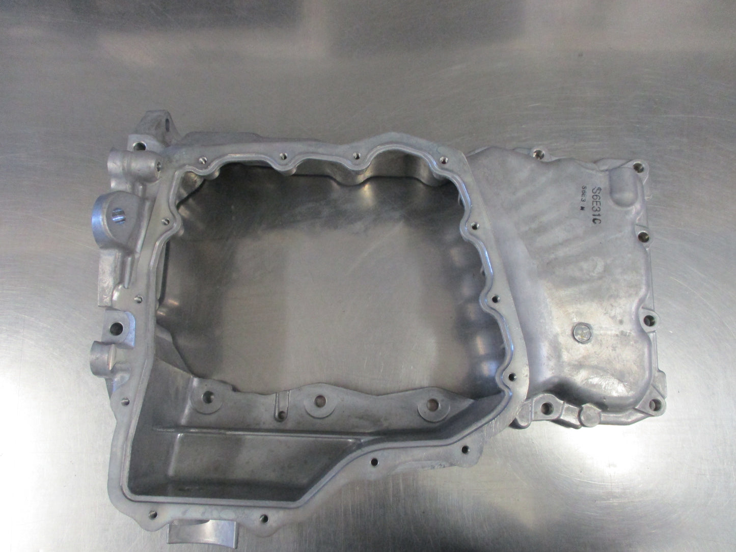 Holden Captiva CG5/CG7 Genuine Upper Oil Pan New Part