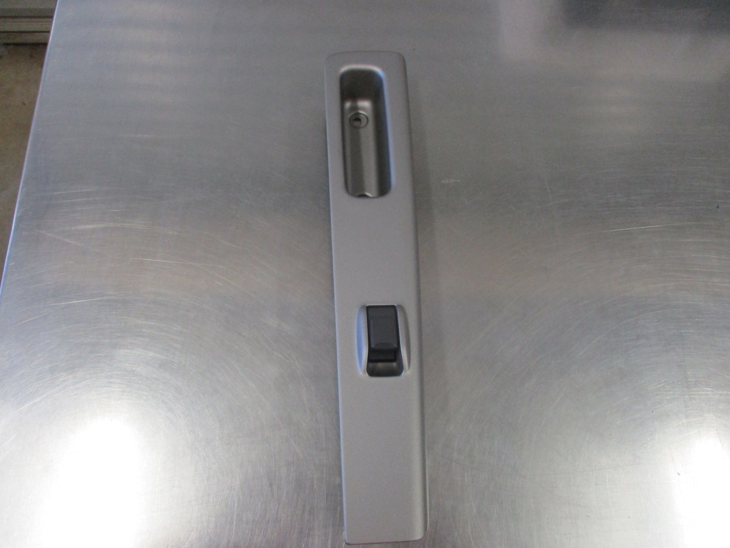 Holden/Isuzu Rodeo Genuine Power Window Switch Right Hand Side New Part