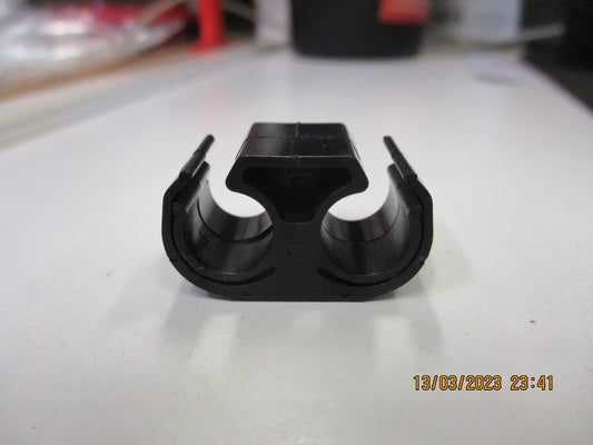 Holden RGF Colorado Genuine Auto Trans Pipe Clip New Part