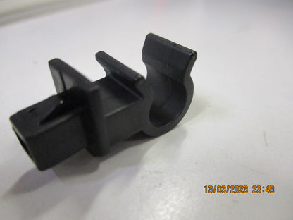 Nissan Skyline GT-R/GTS R33 Genuine Bonnet Rod Retainer Clip New Part