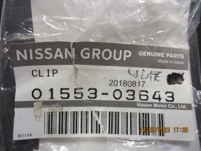 Nissan Patrol Genuine Door Sill Plate Clip New Part