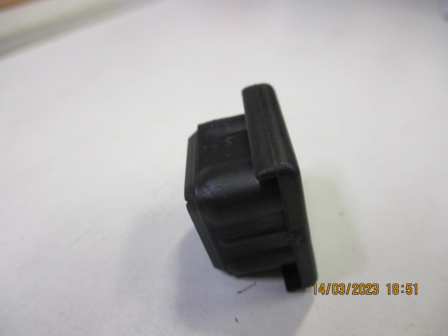 Nissan Skyline R32 GTR-GTST-GTS4 Genuine Boot Hinge End Cap New Part