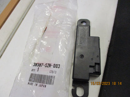 Honda Accord/CR-V/Crosstour Genuine Antenna Assembly L50 New Part