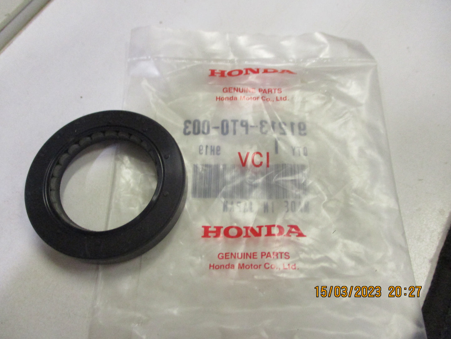 Honda Accord Genuine Camshaft Oil Seal New Part