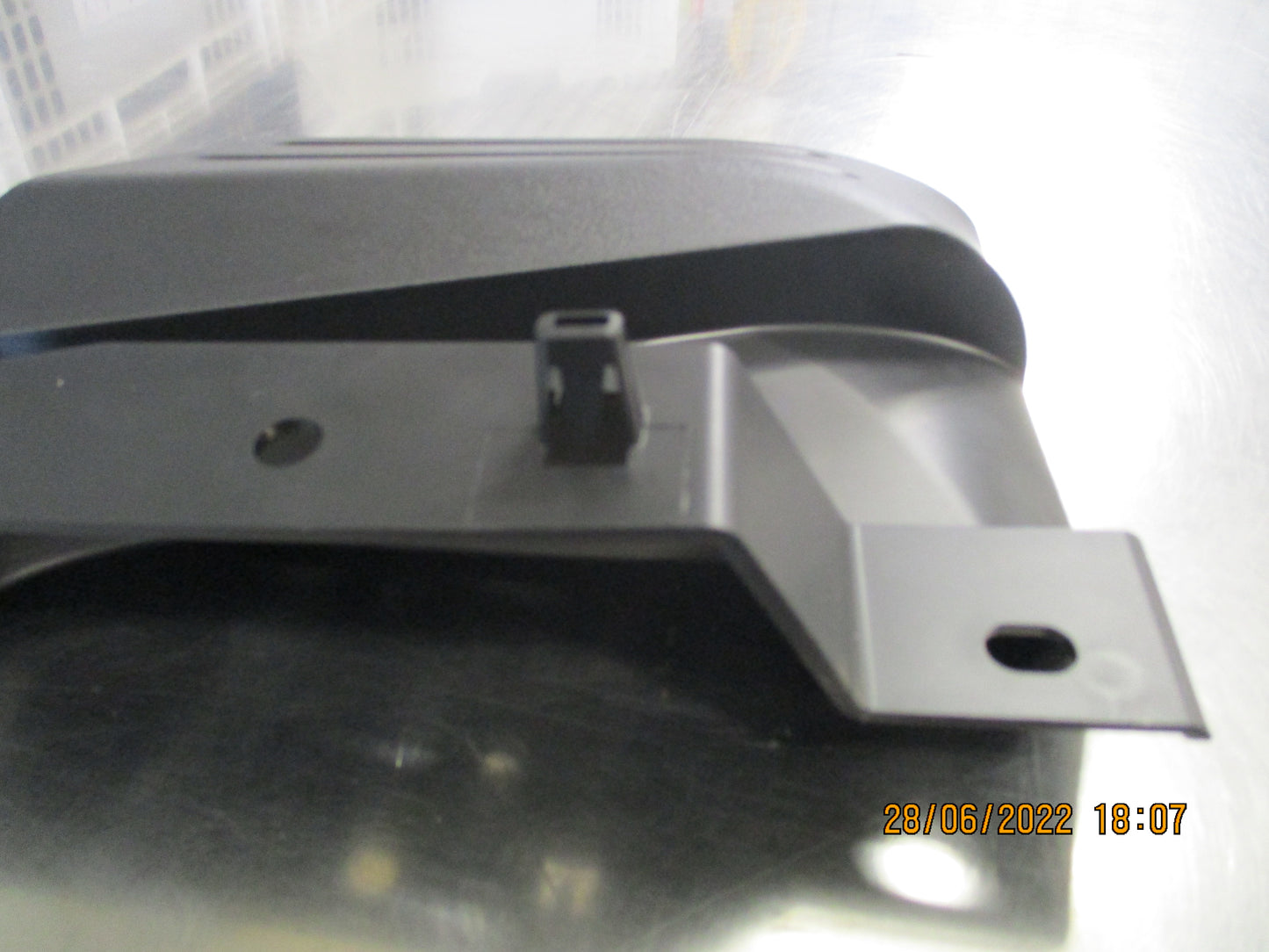 Chevrolet Silverado/ GMC Sierra Genuine Rear Driver Side Front Tire Air Deflector New Part