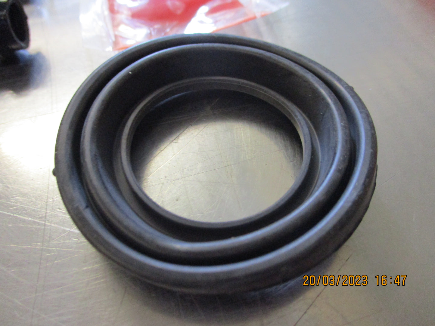 Toyota Landcruiser 80 Series Genuine Rear Brake Caliper Repair Kit New Part