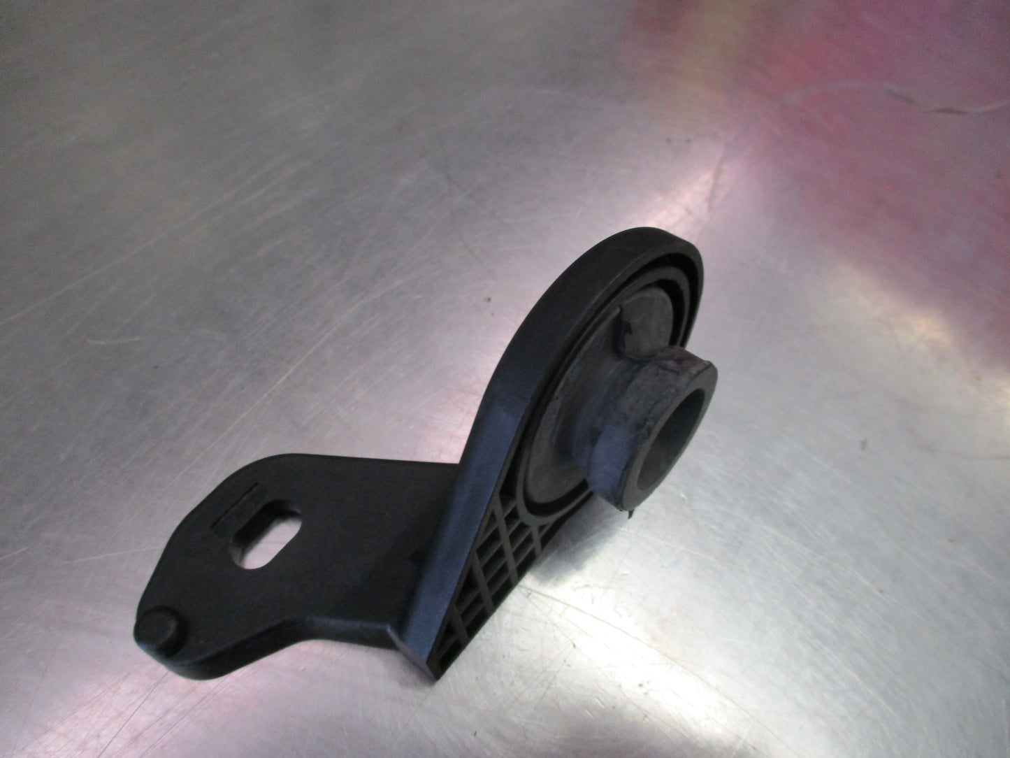 Holden Barina Genuine Upper Radiator Assembly Bracket New Part