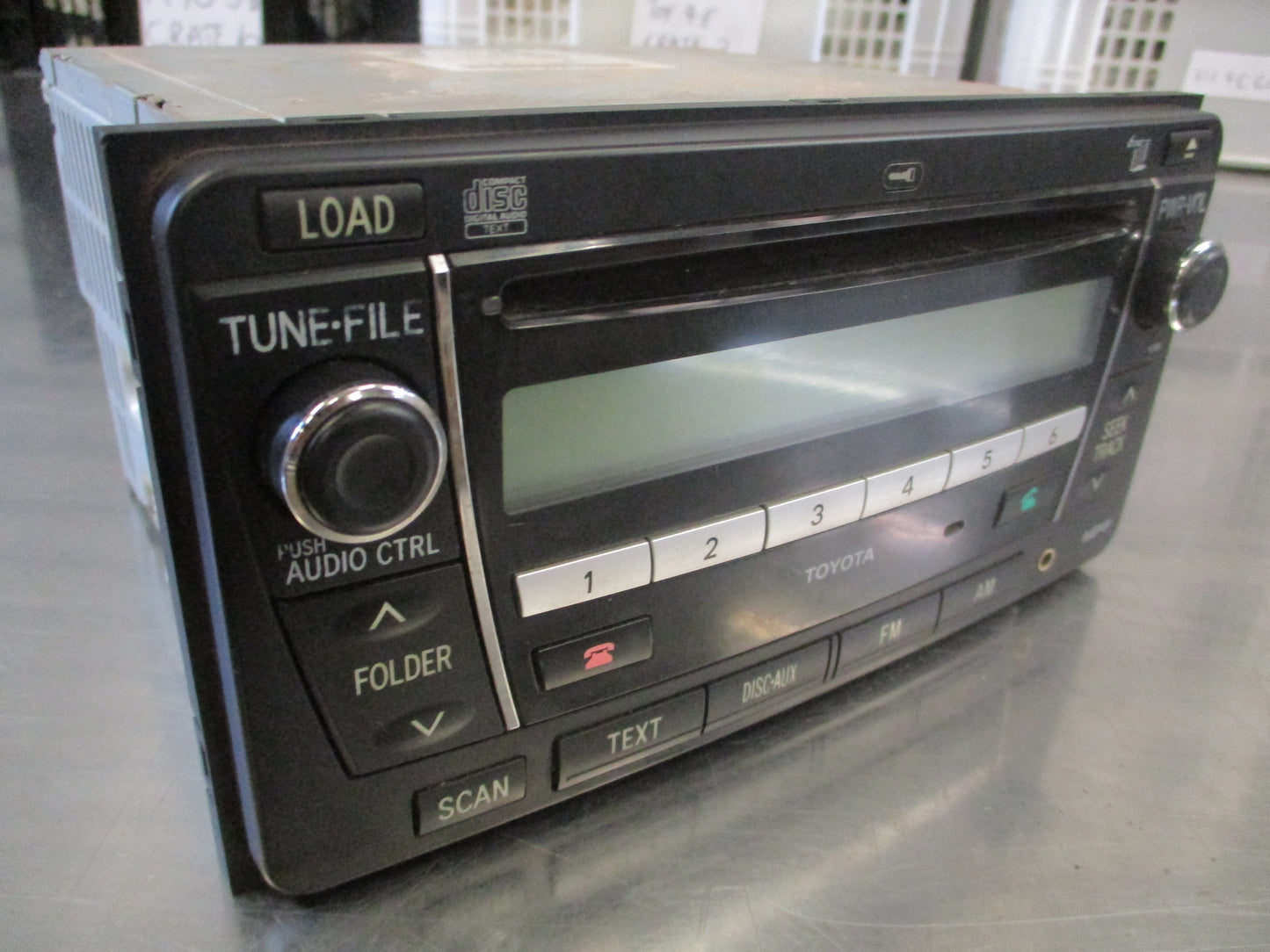 Toyota Landcruiser 200 Series Genuine Stereo Unit Used Part