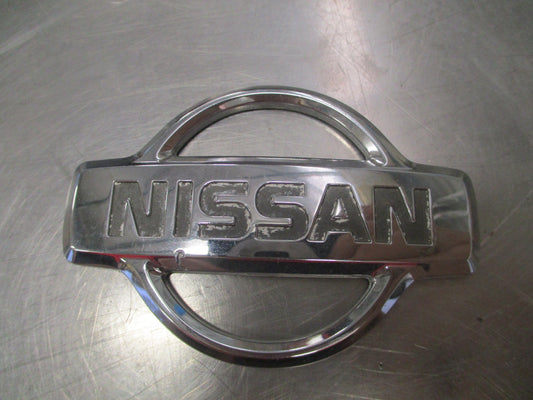 Nissan Pulsar Genuine Radiator Grill Emblem Used Part