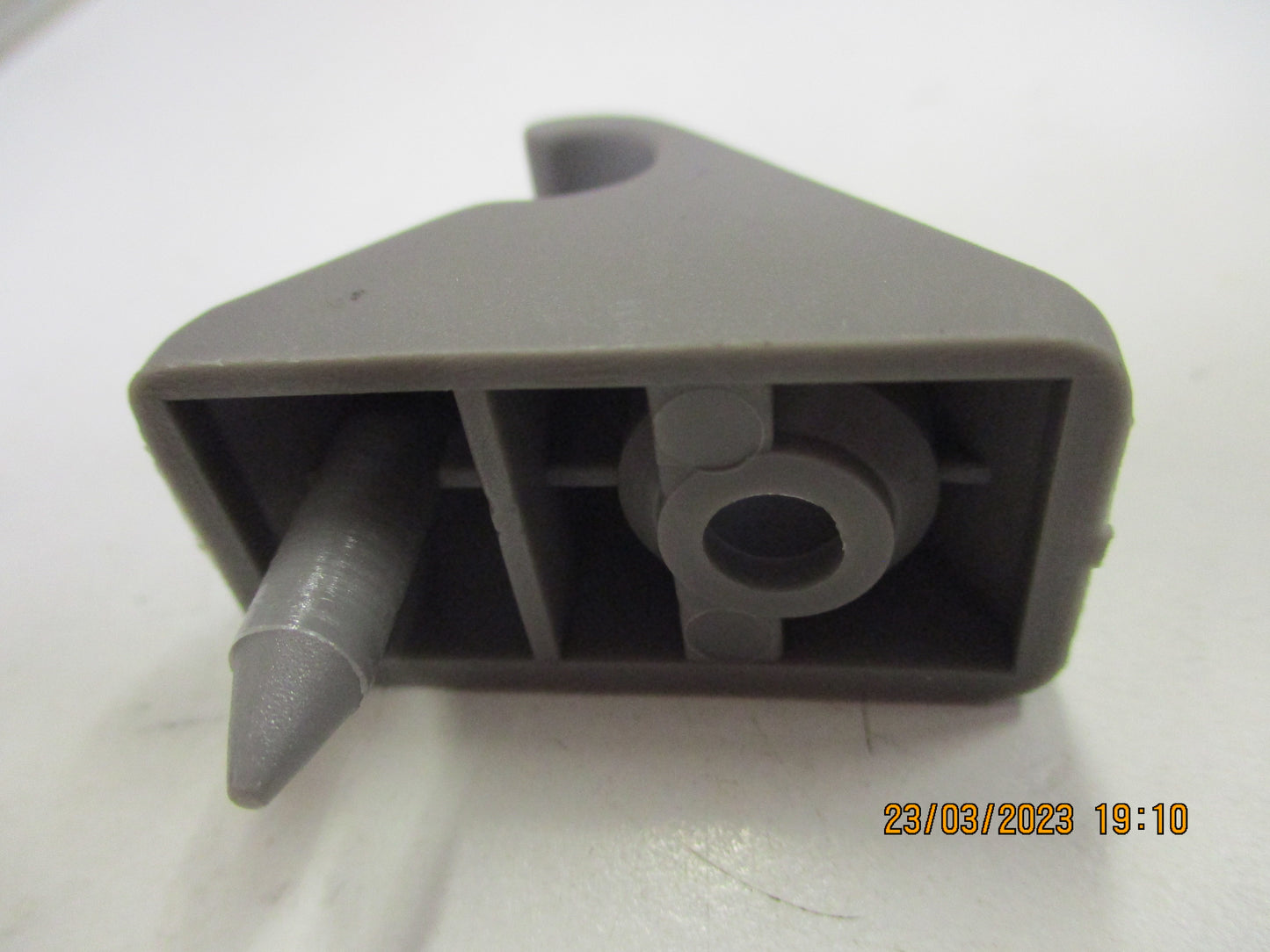 Kia Sportage Genuine Center Sun Visor Bracket New Part