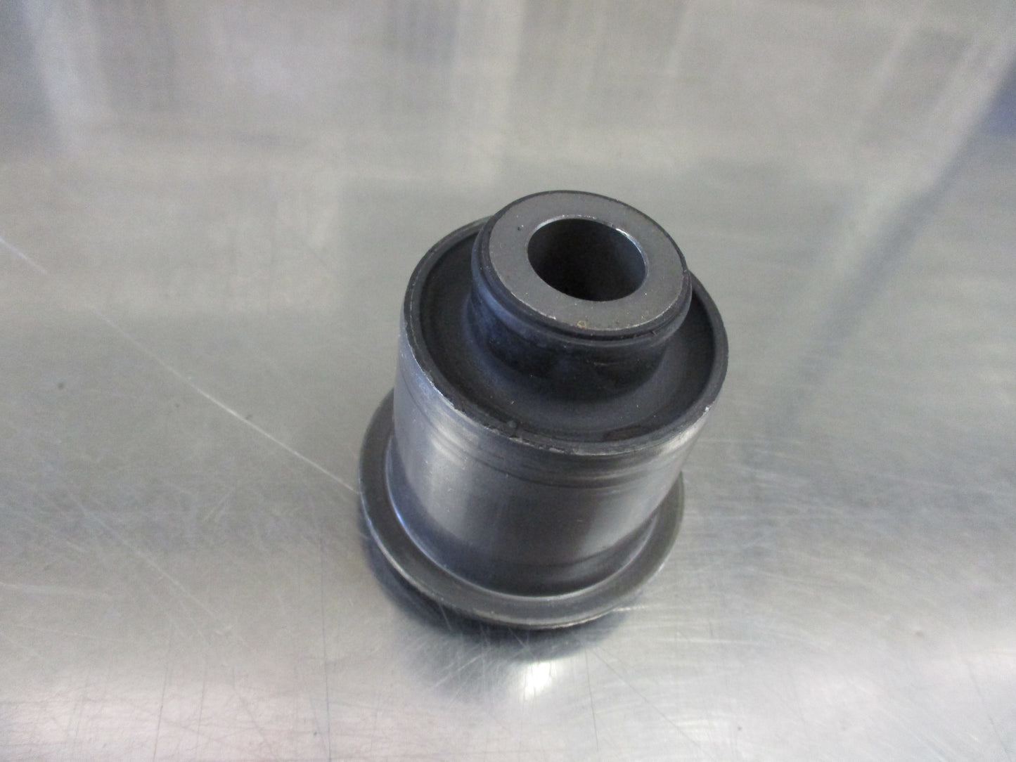 Nissan D40 Navara Genuine Upper Link Bush Assy New Part