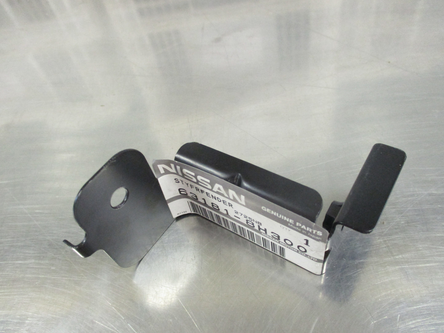 Nissan X-Trail Genuine Left Hand Front Fender Stay Bracket New Part