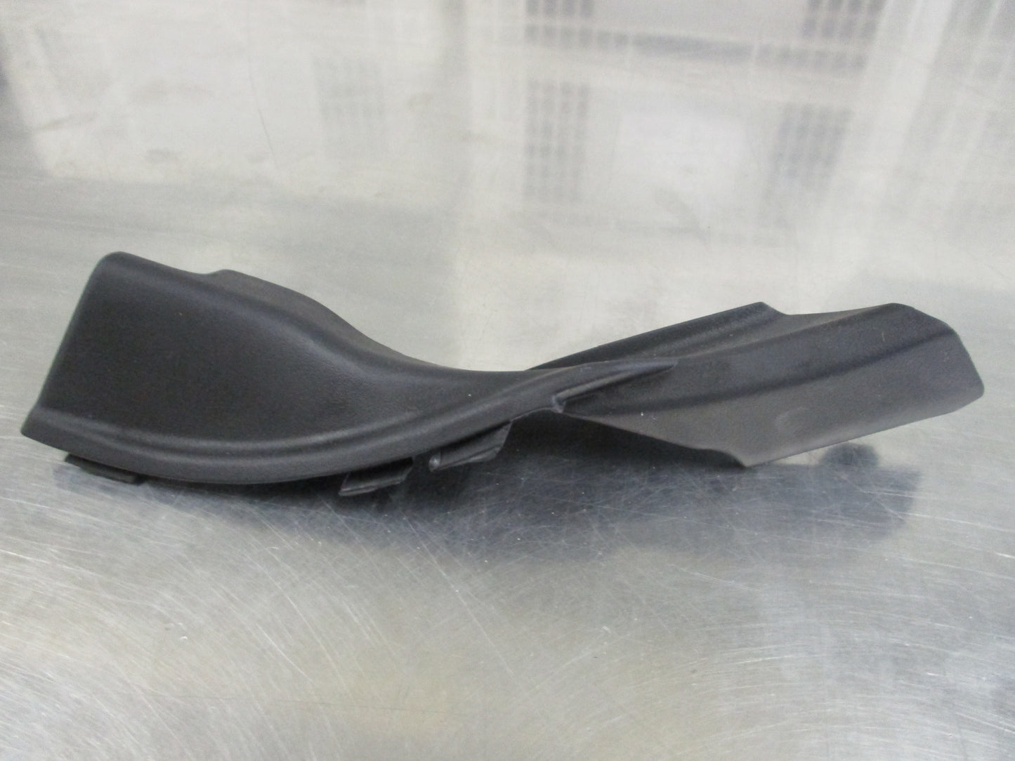 Kia Sorento Genuine Right Hand Cowl Top Cover New Part