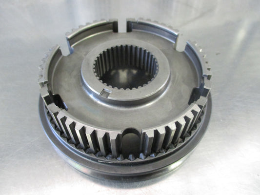Nissan D40 Navara/350Z/370Z Genuine Reverse Hub And Sleeve Set New Part