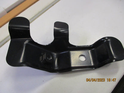 Toyota Genuine Valance Panel Plate Bracket New Part