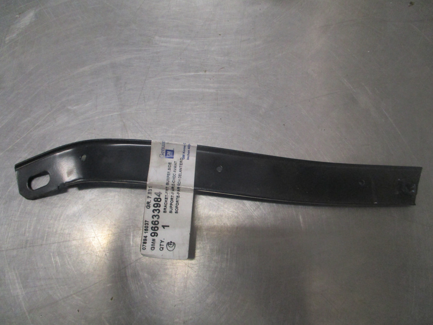 Holden Epica Genuine Right Hand Side Front Bumper Bracket New Part