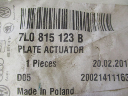 Volkswagen Amarok Genuine Retaining Plate New Part