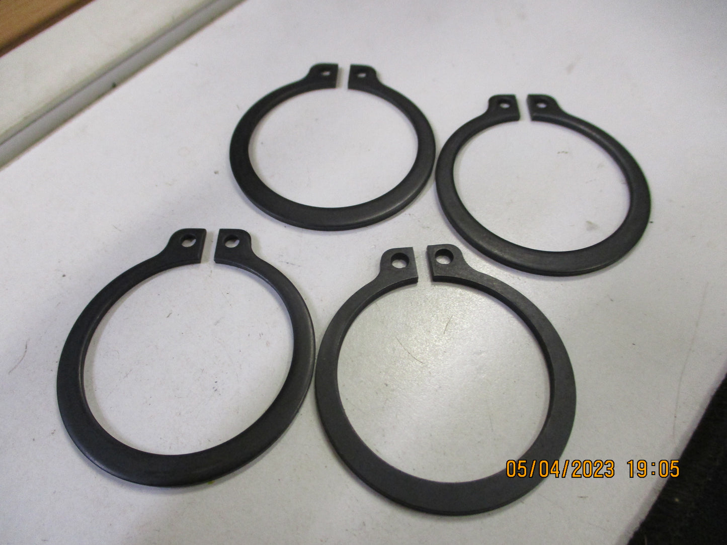 Isuzu Genuine Snap Axel Ring Pack Of 4 New Part