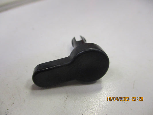 Nissan D22 Navara-Maxima-Patrol Y61-X-Trail-Pulsar Genuine Glove Box Hinge Pin New Part