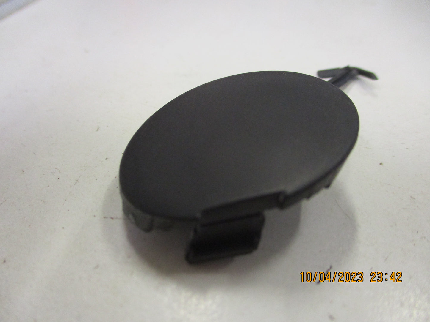 Toyota Camry Genuine Right Hand Rear Bumper Towing Hole Cover (Unpainted) New Part