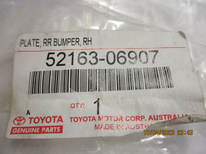 Toyota Camry Genuine Right Hand Rear Bumper Towing Hole Cover (Unpainted) New Part