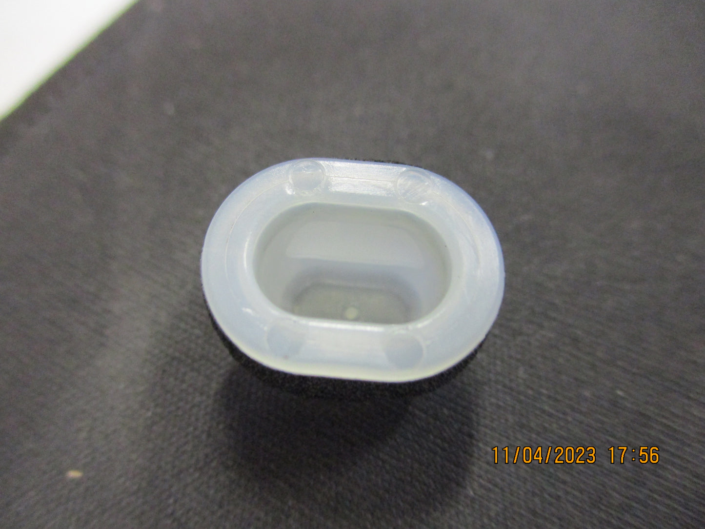 Nissan Juke-Murano-Pathfinder Genuine Wheel Opening Moulding Grommet New Part