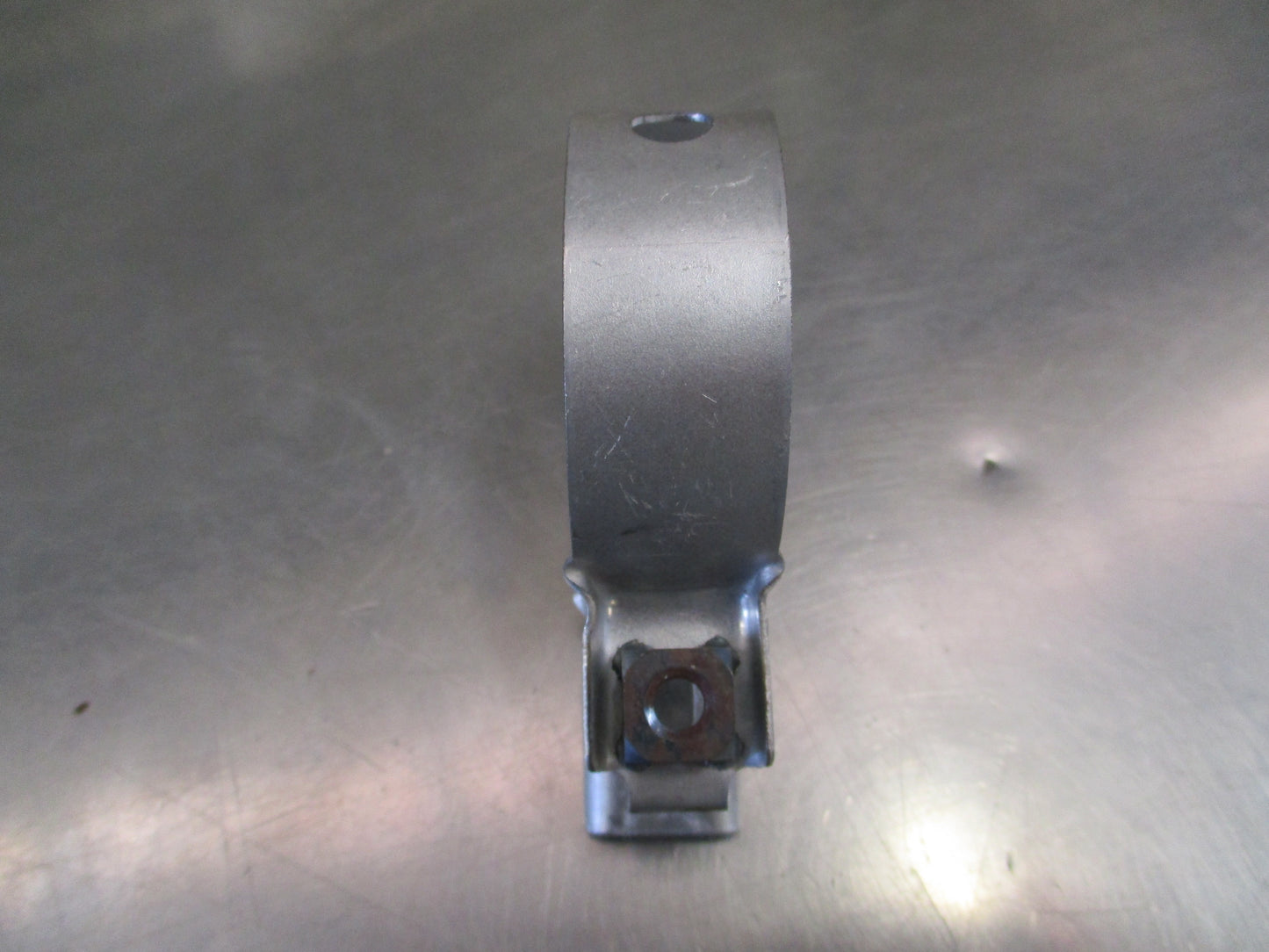 Nissan Pathfinder/D21 Navara Genuine Upper Exhaust Tube Clamp New Part