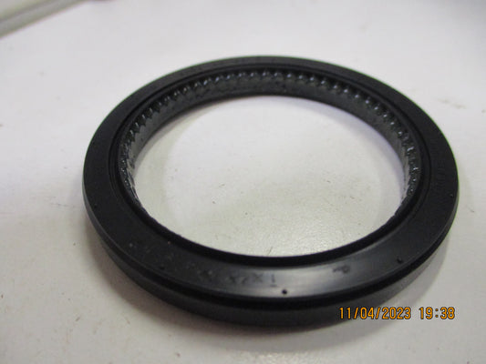 Nissan-Infiniti Genuine Engine Crankshaft Oil Seal New Part