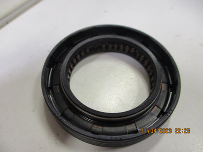 Mahindra Pickup Genuine Transfer Case Rear Out Put Seal New Part