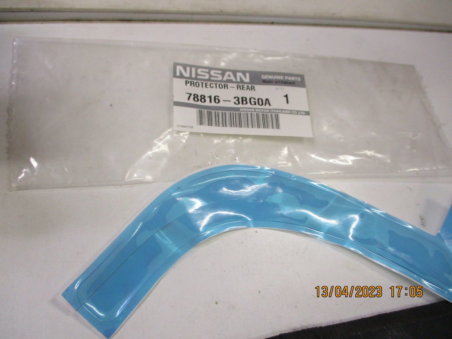 Nissan Tiida Genuine Right Hand Rear Fillet Protector New Part