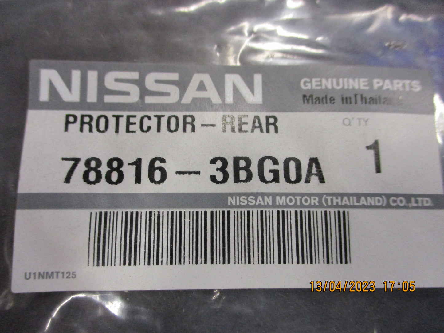 Nissan Tiida Genuine Right Hand Rear Fillet Protector New Part