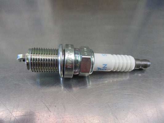 Nissan Pulsar/Pathfinder/Maxima Genuine Spark Plug New Part