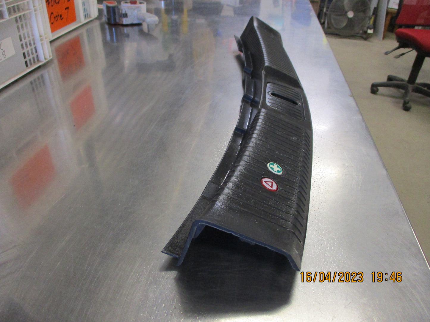 Holden Captiva Genuine Cargo Center Trim Panel With Flap Used Part